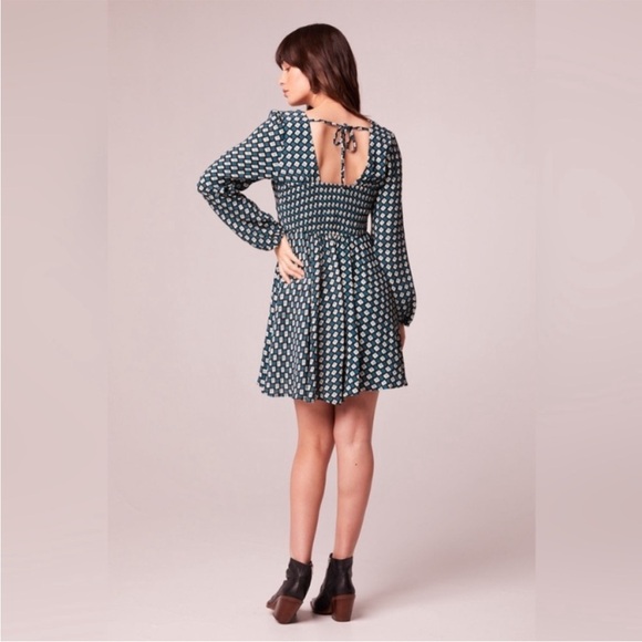 NWT Band Of The Free Genevieve Teal
Diamond Long Skeeve Mini Dress Medium - Picture 3 of 10